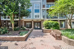 5565 Seminary Rd, Falls Church, VA 22041 - Photo 1