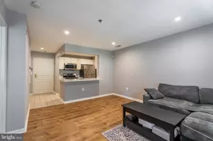 5565 Seminary Rd, Falls Church, VA 22041 - Photo 2