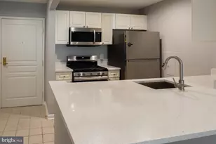 5565 Seminary Rd, Falls Church, VA 22041 - Photo 10