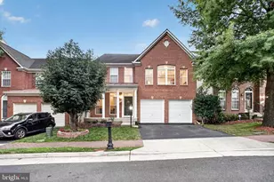 9954 E Hill Dr, Lorton, VA 22079 - Photo 2