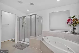 9954 E Hill Dr, Lorton, VA 22079 - Photo 22