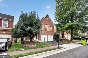 9954 E Hill Dr, Lorton, VA 22079 - Photo 4