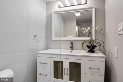 8340 Greensboro Drive #303, McLean, VA 22102 - Photo 18