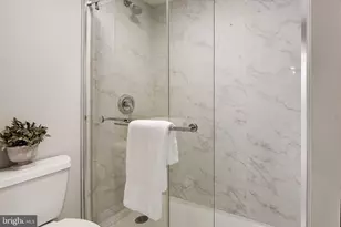 8340 Greensboro Dr, McLean, VA 22102 - Photo 14