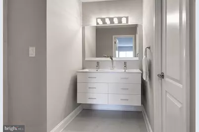 8340 Greensboro Drive #303, McLean, VA 22102 - Photo 12