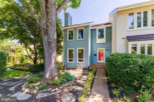 2001 Chadds Ford Dr, Reston, VA 20191 - Photo 2