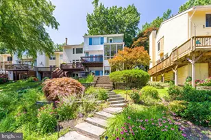 2001 Chadds Ford Dr, Reston, VA 20191 - Photo 12