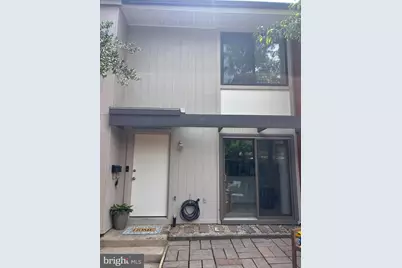 1386 Northgate Square, Reston, VA 20190 - Photo 2