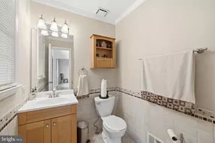 6803 Marleigh Ct, Clifton, VA 20124 - Photo 10