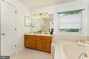 13425 Alfred Mill Ct, Herndon, VA 20171 - Photo 18