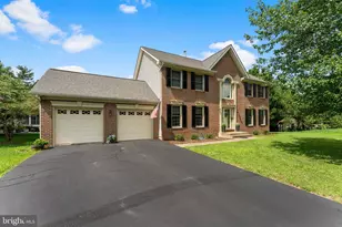 13425 Alfred Mill Ct, Herndon, VA 20171 - Photo 2