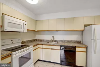 3800 Powell Lane #727, Falls Church, VA 22041 - Photo 12