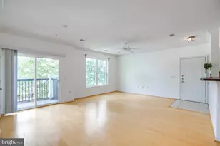 11321 Aristotle Dr, Fairfax, VA 22030 - Photo 8