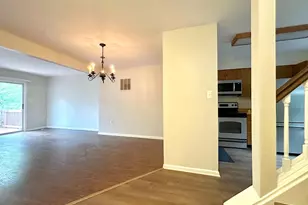 5700 Medallion Ct, Alexandria, VA 22303 - Photo 2