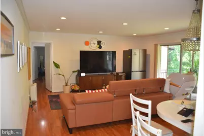 4108 Mangalore Drive #302, Annandale, VA 22003 - Photo 2