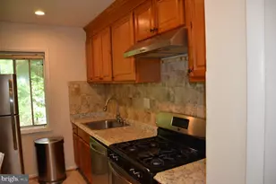 4108 Mangalore Dr, Annandale, VA 22003 - Photo 4