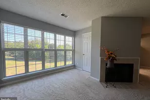 12100 Greenway Ct, Fairfax, VA 22033 - Photo 6
