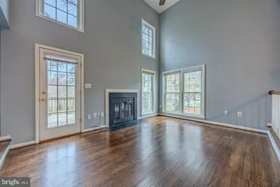 8200 Maple Ridge Avenue, Springfield, VA 22153 - Photo 4