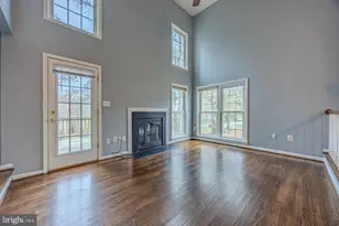 8200 Maple Ridge Ave, Springfield, VA 22153 - Photo 4