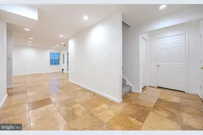 8200 Maple Ridge Avenue, Springfield, VA 22153 - Photo 26