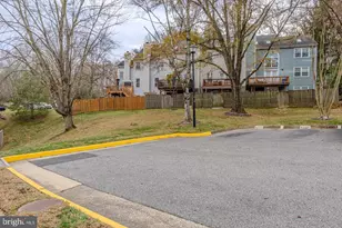 8200 Maple Ridge Ave, Springfield, VA 22153 - Photo 32