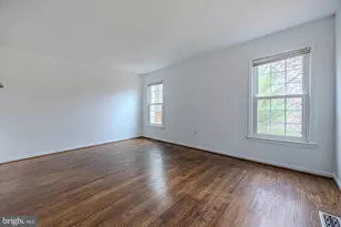 8200 Maple Ridge Ave, Springfield, VA 22153 - Photo 10