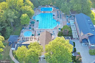 3805 Green Ridge Ct, Fairfax, VA 22033 - Photo 2