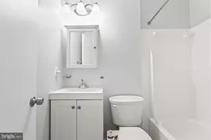 9904 Hagel Cir, Lorton, VA 22079 - Photo 24