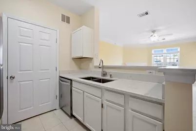 1580 Spring Gate Drive #4415, McLean, VA 22102 - Photo 4