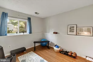 2913 Ashdown Forest Dr, Herndon, VA 20171 - Photo 38