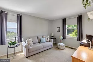 2913 Ashdown Forest Dr, Herndon, VA 20171 - Photo 30