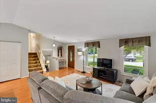 2913 Ashdown Forest Dr, Herndon, VA 20171 - Photo 16