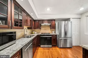 6073 Chicory Pl, Alexandria, VA 22310 - Photo 8