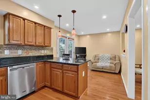 6888 Kerrywood Cir, Centreville, VA 20121 - Photo 12