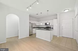 12949 Centre Park Cir, Herndon, VA 20171 - Photo 10