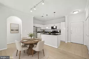 12949 Centre Park Cir, Herndon, VA 20171 - Photo 14