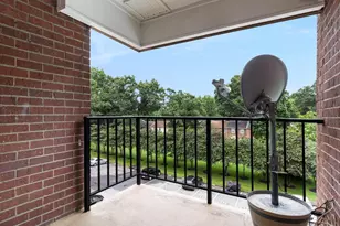 3334 Woodburn Village Dr, Annandale, VA 22003 - Photo 2