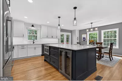 9801 Meadow Valley Drive, Vienna, VA 22181 - Photo 14