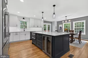 9801 Meadow Valley Dr, Vienna, VA 22181 - Photo 14