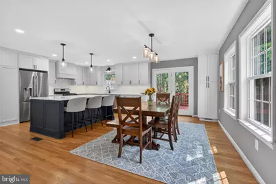 9801 Meadow Valley Drive, Vienna, VA 22181 - Photo 8