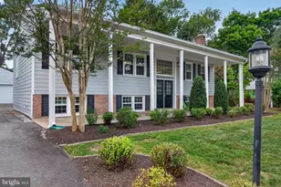 9801 Meadow Valley Dr, Vienna, VA 22181 - Photo 34