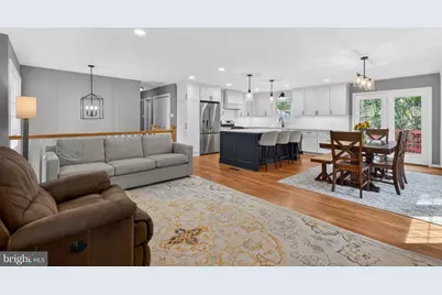 9801 Meadow Valley Drive, Vienna, VA 22181 - Photo 12