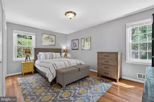 9801 Meadow Valley Dr, Vienna, VA 22181 - Photo 16