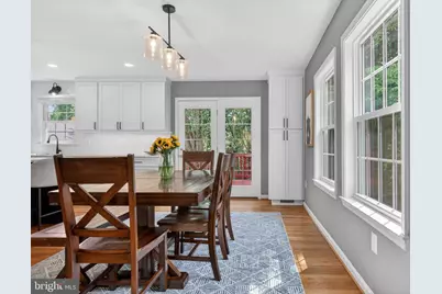 9801 Meadow Valley Drive, Vienna, VA 22181 - Photo 6