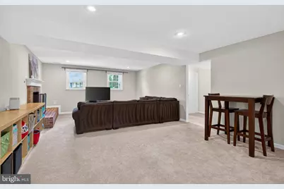 9801 Meadow Valley Drive, Vienna, VA 22181 - Photo 26