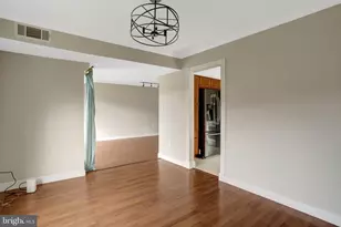 9731 Kings Crown Ct, Fairfax, VA 22031 - Photo 10