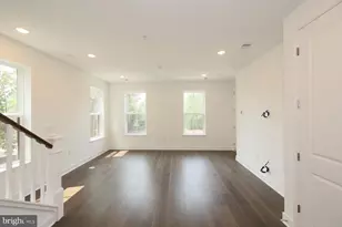 14964 Deco Cir, Chantilly, VA 20151 - Photo 4