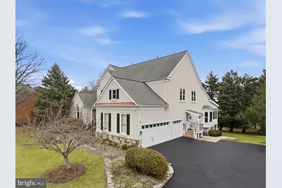 1465 Mayhurst Boulevard, McLean, VA 22102 - Photo 2