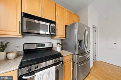 11770 Sunrise Valley Drive #319, Reston, VA 20191 - Photo 14