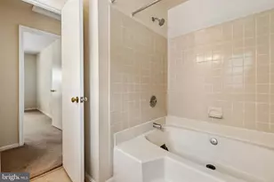 8647 Beekman Pl, Alexandria, VA 22309 - Photo 12